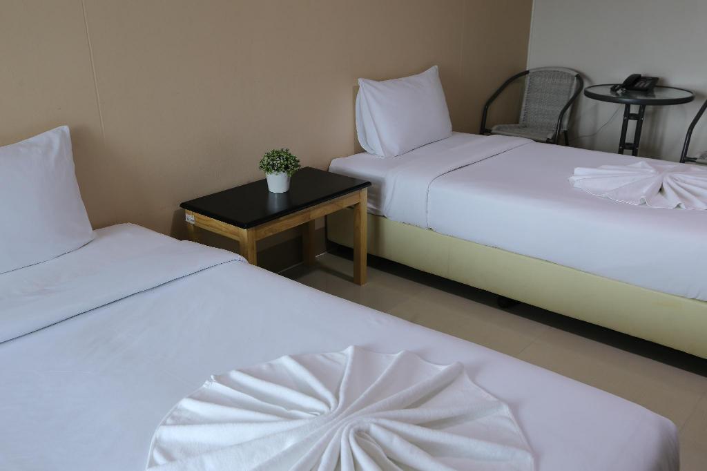 Ck2 Hotel Bangkok Exterior photo