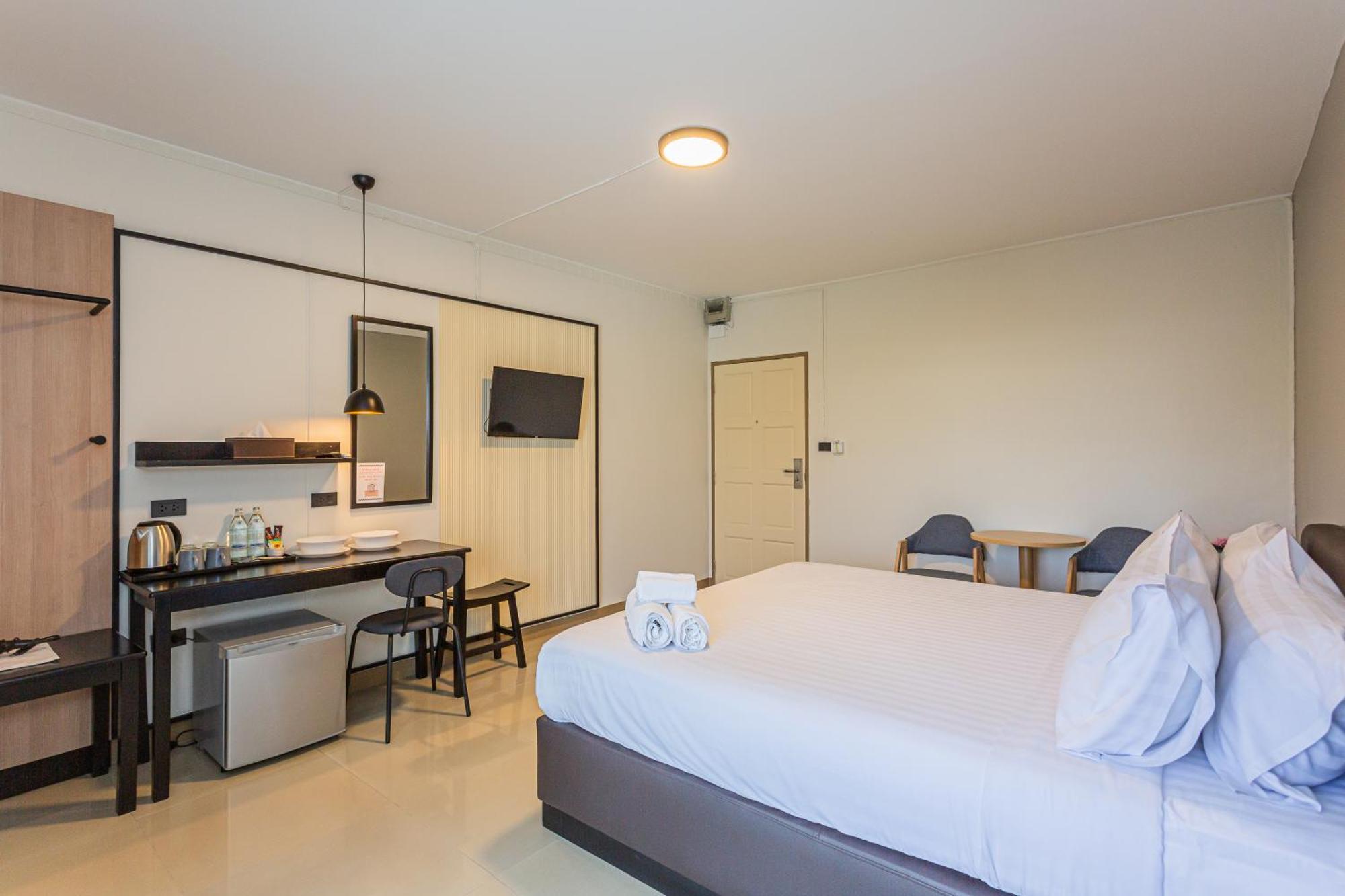 Ck2 Hotel Bangkok Exterior photo